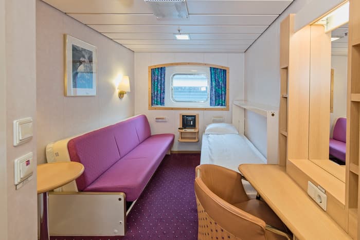 Hurtigruten - MS Kong Harald - Accommodation - Polar Outside N2.JPG